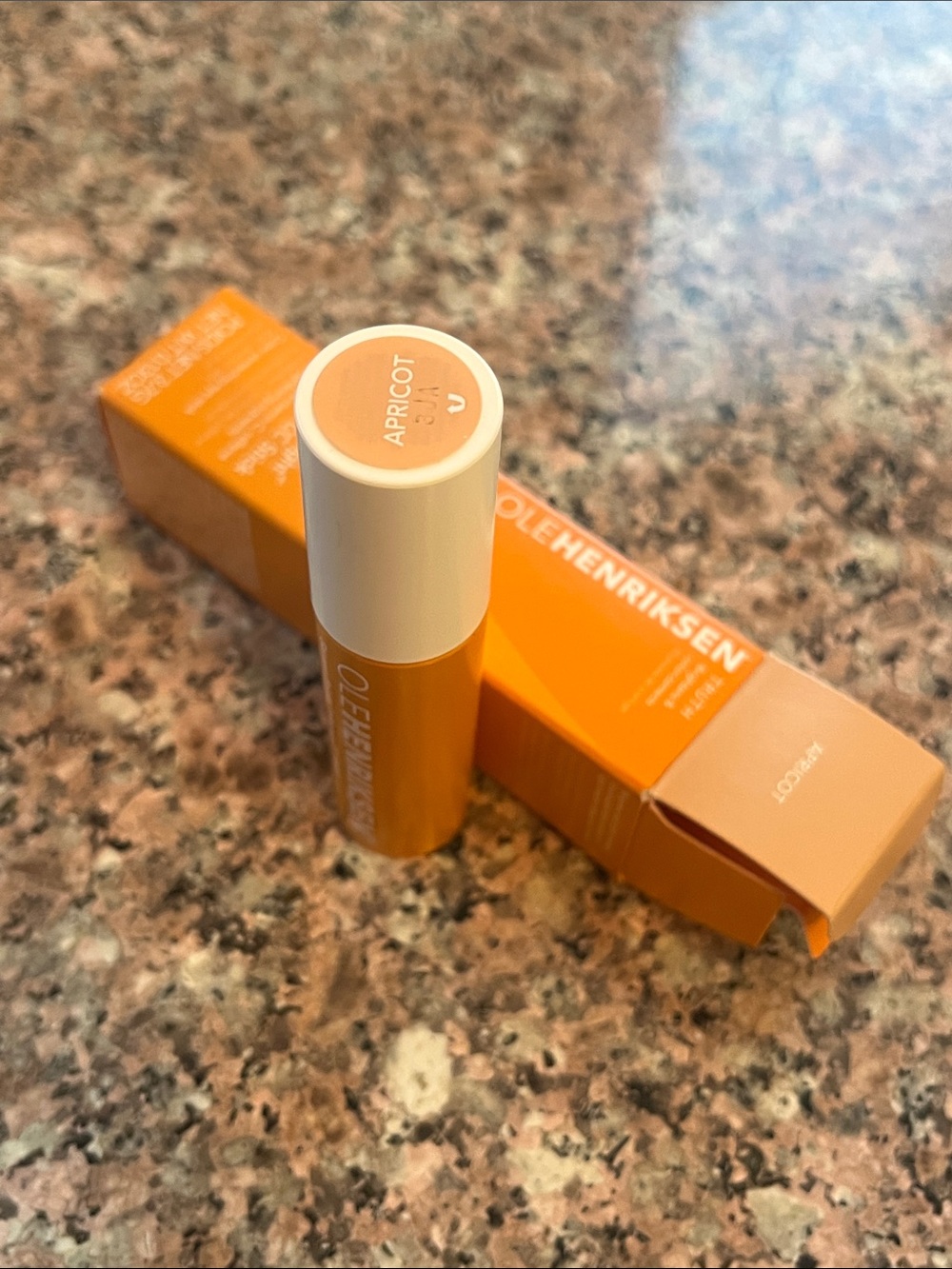 Ole Henriksen banana bright vitamin cc stick in apricot